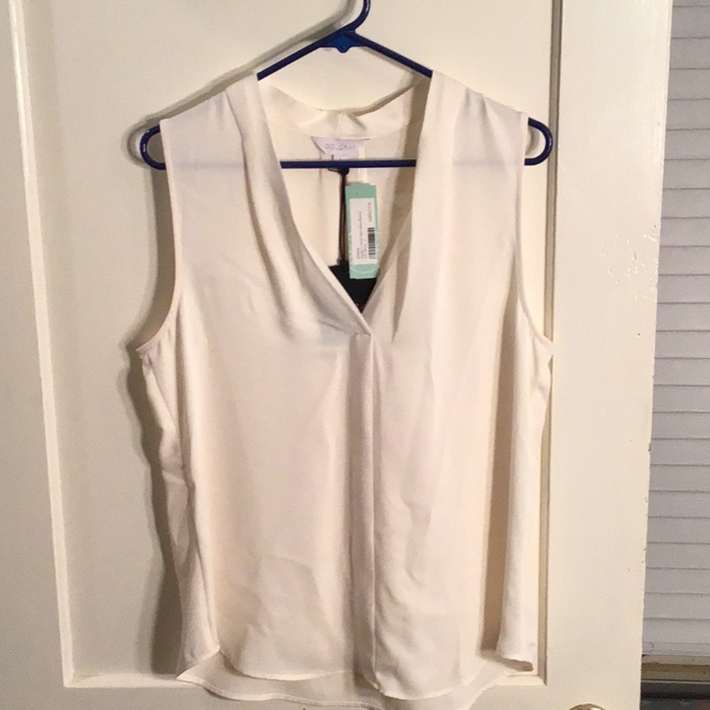 Sleeveless blouse.